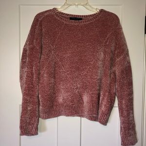 pink crew neck sweater